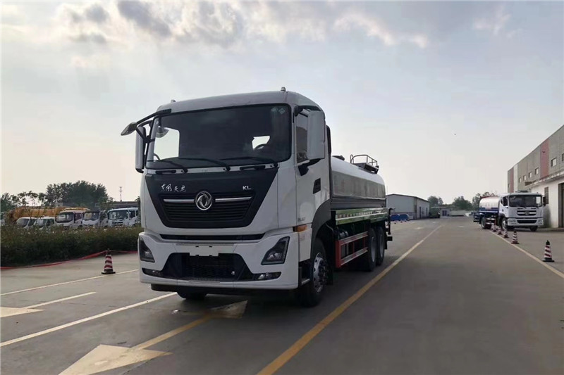 東風天龍后八輪20噸噴霧車，國六綠化噴灑車